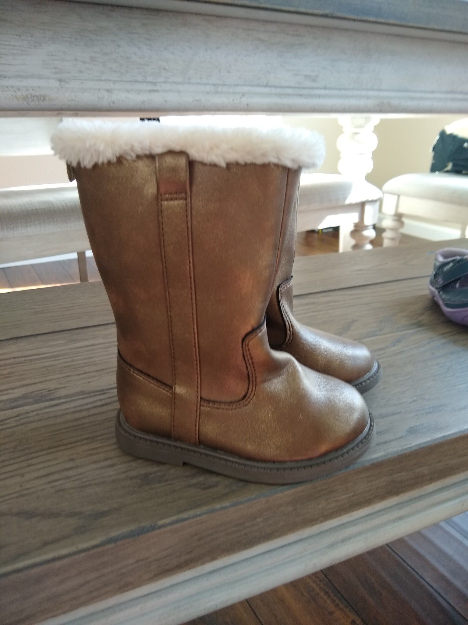 Carter's boots, size 5 toddler
