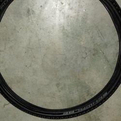 27.5" Schwalbe Hurricane