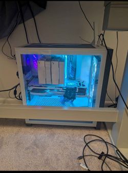 High-End Gaming PC - Ryzen 9 7900X3D / RX 7900 XTX 24GB /

32GB DDR5 / 2TB SSD