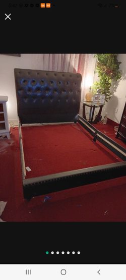 queen bed