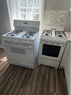 Hot point gas stove range 24 and 30 inch