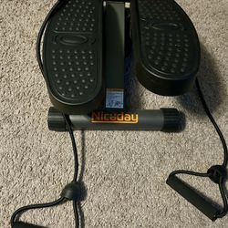 Exercise mini stepper with resistance bands