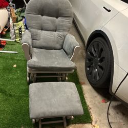 Rocking Chair w/ Foot Stool