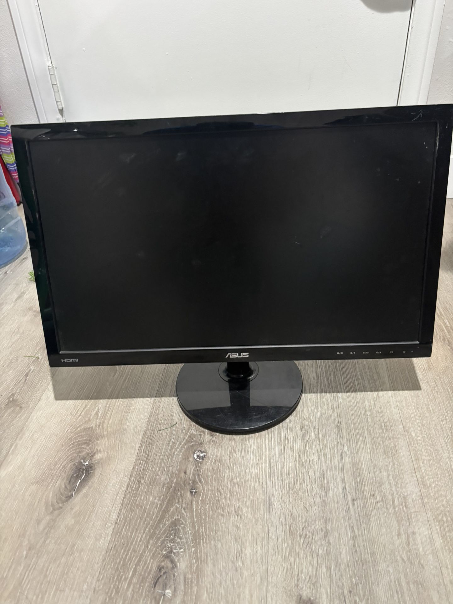 Asus Monitor 1080p 21” 2016