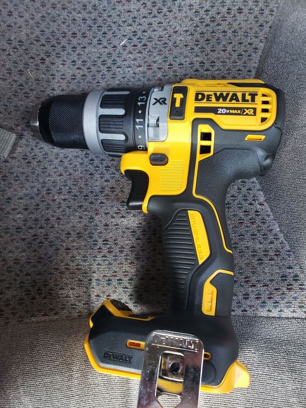 Dewalt hammer drill dcd796 no battery for Sale in Houston, TX OfferUp