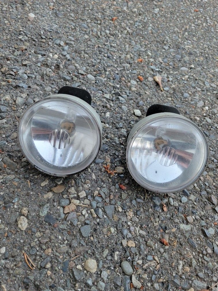 2003-06 Gmc Denali 2500hd Sierra Fog Lights
