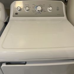 DRYER General Electric (gas)