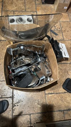 Original Parts For A 2006 Road King And A Windshield