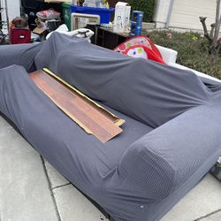 Free::: Couch 🛋️ Computer Desk Shoes 👞 Baby Items And More!!!!