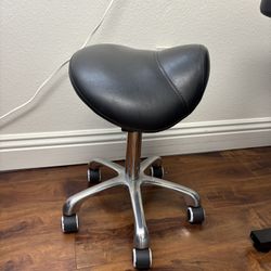 Beauty Stool