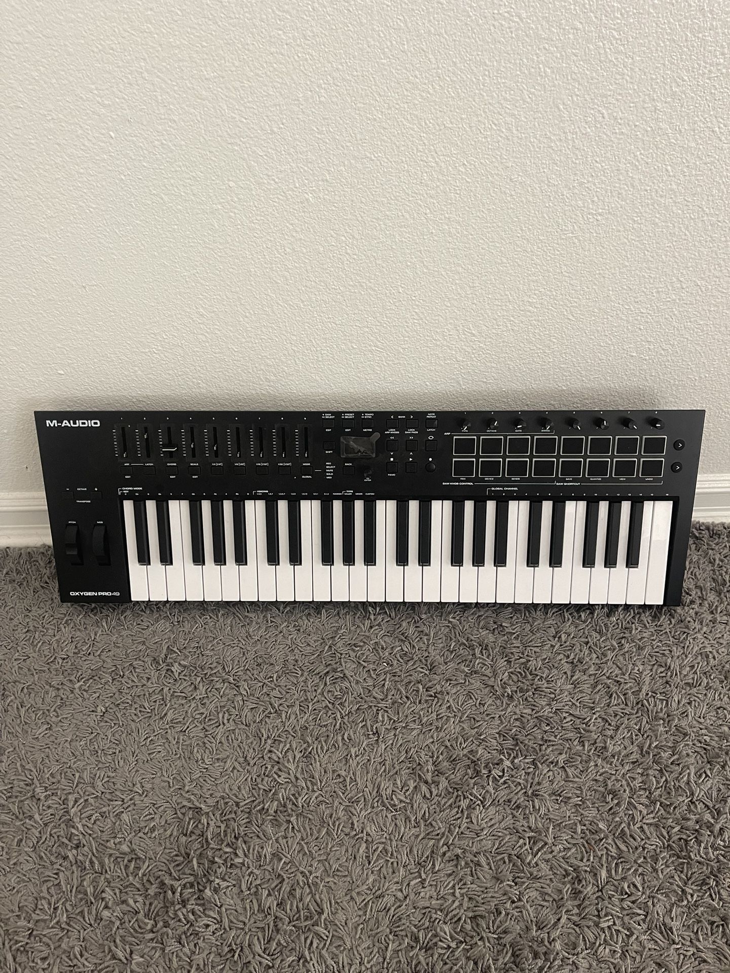 M-AUDIO Oxygen Pro 49 MIDI Keyboard