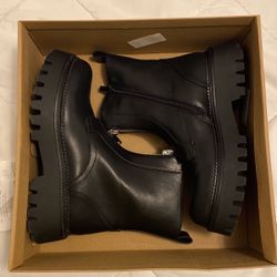 Steve Madden Boots
