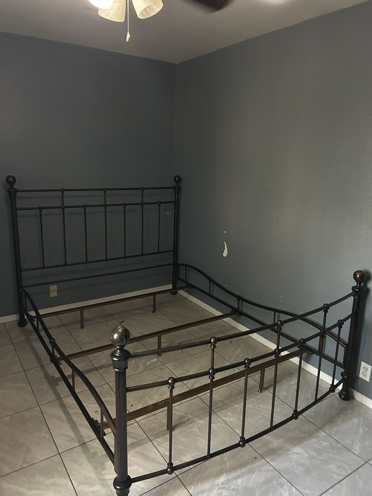 Queen Bed Frame 