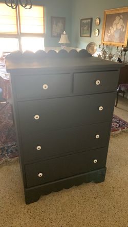 Chest of drawers