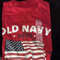 New Old Navy Red Graphic T-Shirt size M women’s 