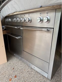 AGA Mercury 48 in, 3 ovens, 6.0 cu. ft.