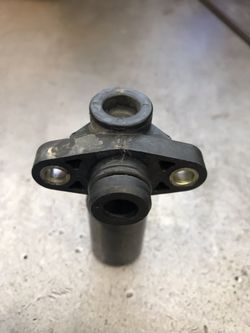 USED 96-99 Nissan truck Vapor Canister Vent Solenoid-Shutoff Valve