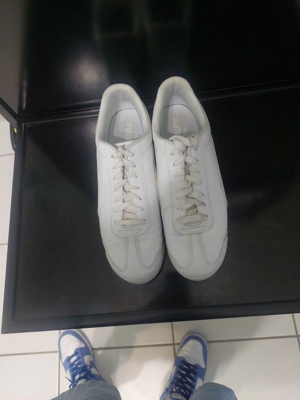 PUMA MENS WHITE LEATHER SNEAKERS SIZE 10