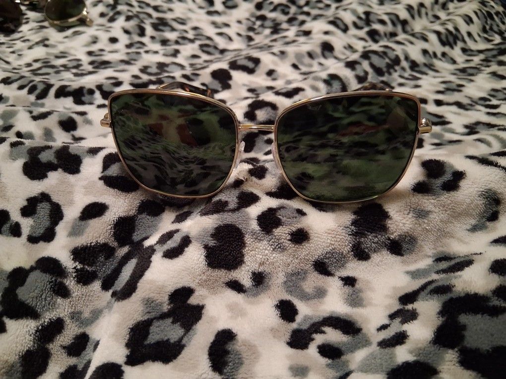 Burberry Sunglasses