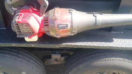 Leaf blower