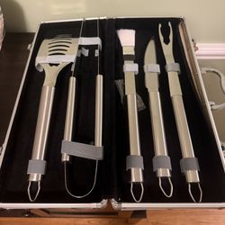 5 Piece BBQ Grilling Tool Set