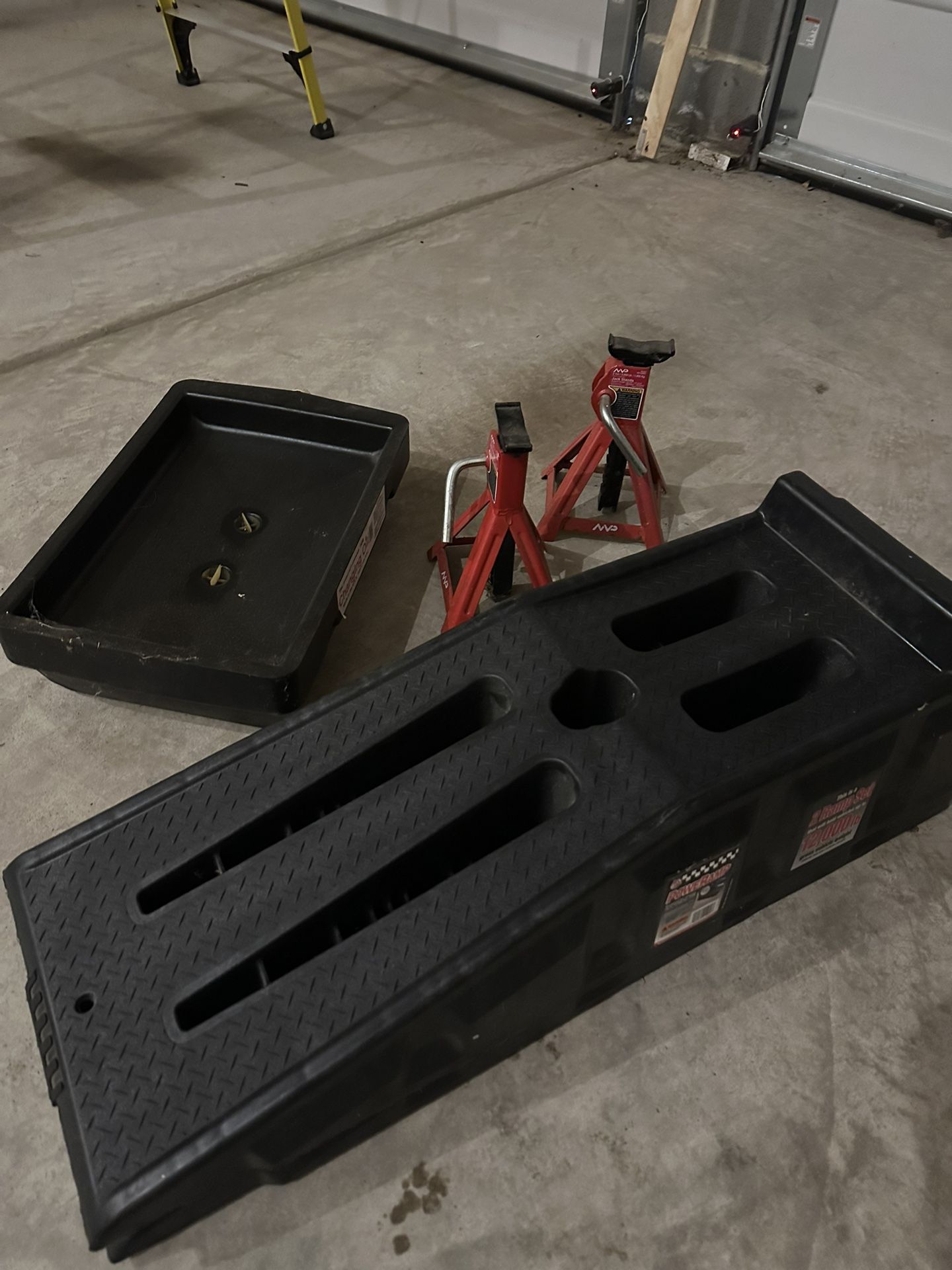 Ramp And Jack Stands