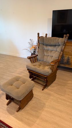 Vintage High-Back Swivel Glider with Ottoman