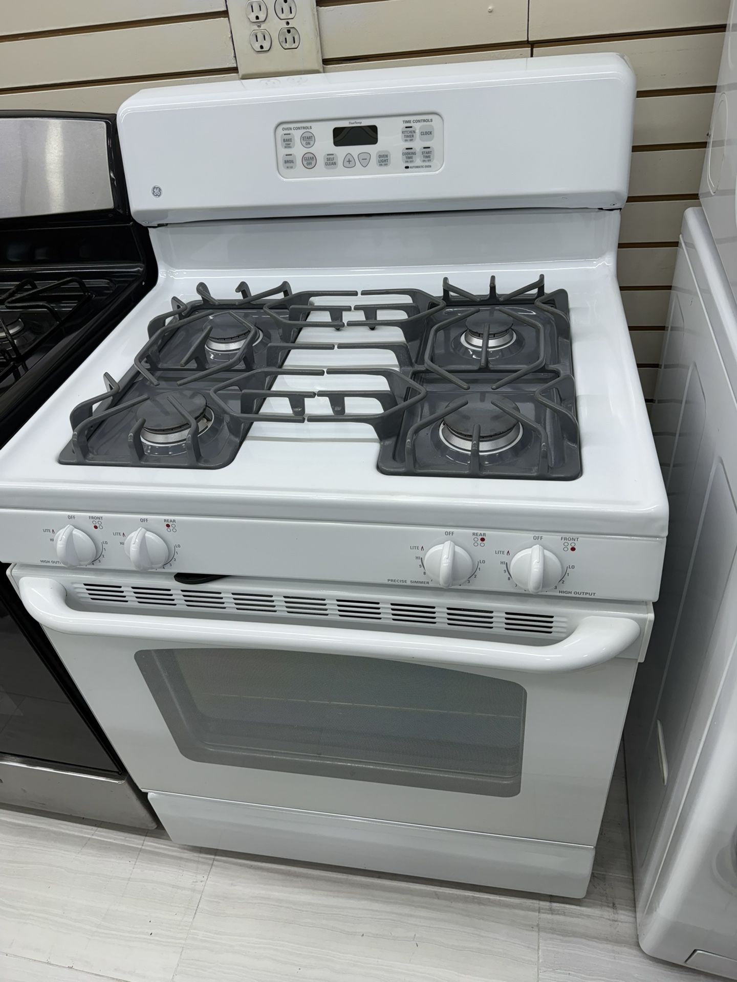 Ge Has Stove 30 Inches