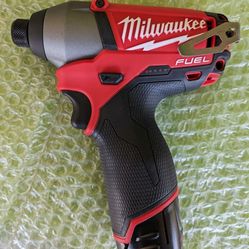 Milwaukee 2453-20 M12 Fuel 1/4" Hex Impact Driver W/ Battery 
