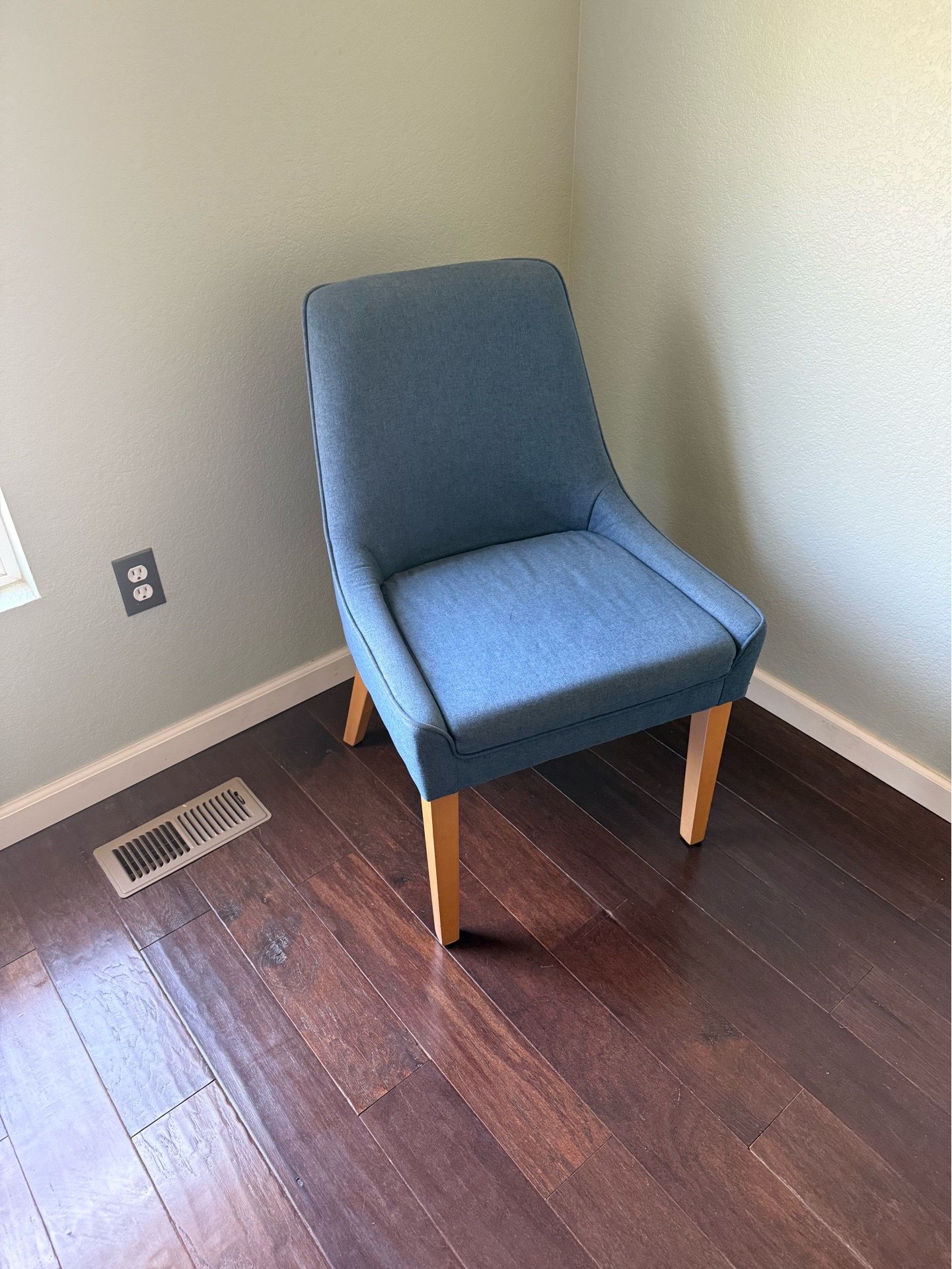Blue upholstered Chair