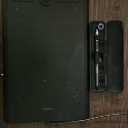 Wacom : INTUOS PRO - Digital Drawing Pad