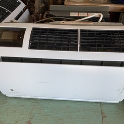 Friedrich Wall master 10k BTU Hot / Cold 