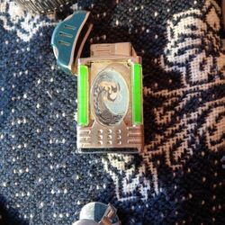 Vintage Hand Eye Game Lighter