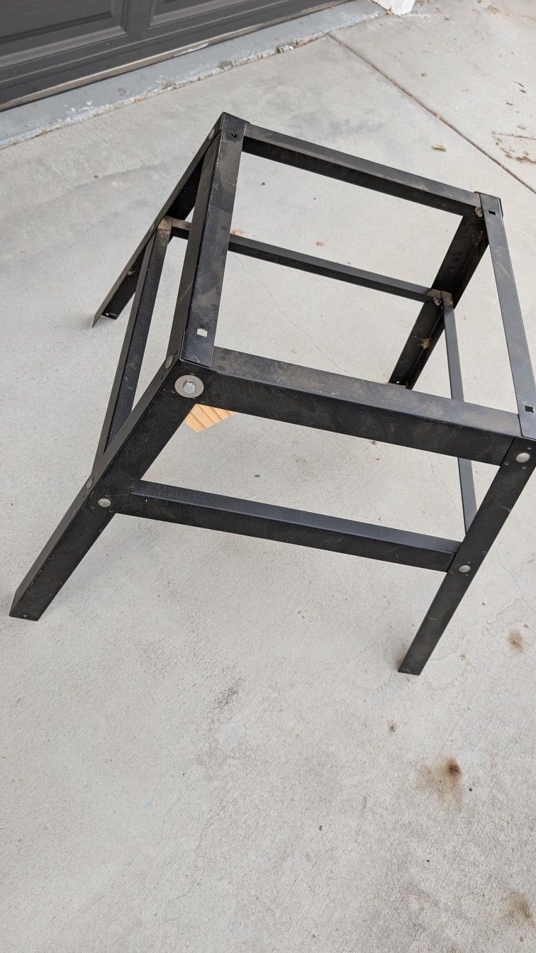 Free Table Saw Stand