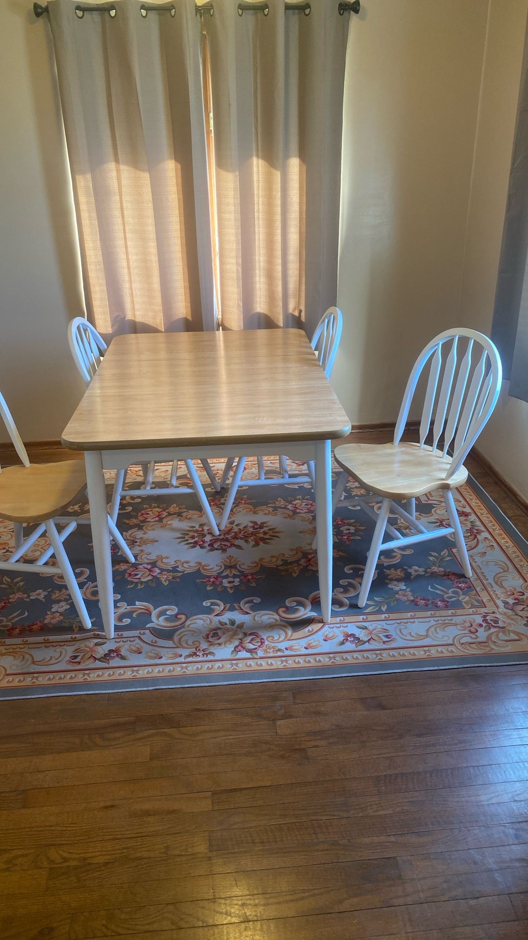 Kitchen Table And Chairs