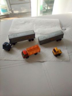 Matchbox Collectibles lot of trucks