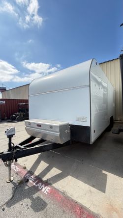 2017 Sky enclosed trailer