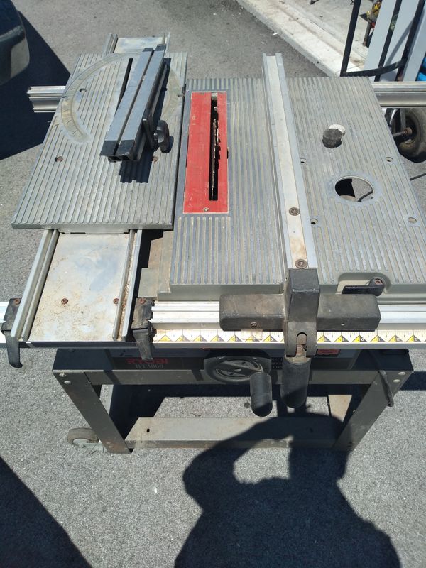 Ryobi table saw and router table BT3000 for Sale in Indianapolis, IN