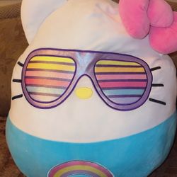 Hello Kitty Squishmallow 