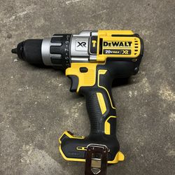 DEWALT 20V MAX XR Cordless Brushless 3-Speed 1/2 in. Hammer Drill (Tool Only