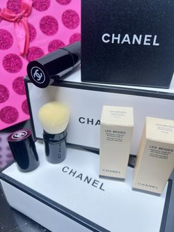 Chanel (Retractable kabuki brush) CHANEL LES PINCEAUX DE CHANEL NIB