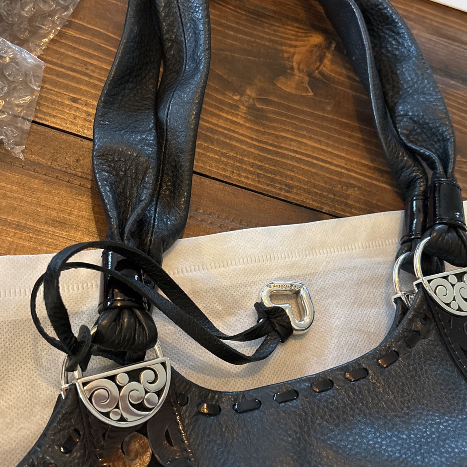 BRIGHTON LEATHER HEART PURSE