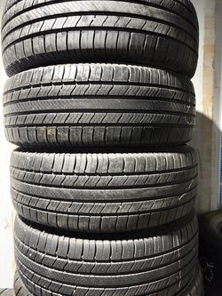 225-60-17 Michelin