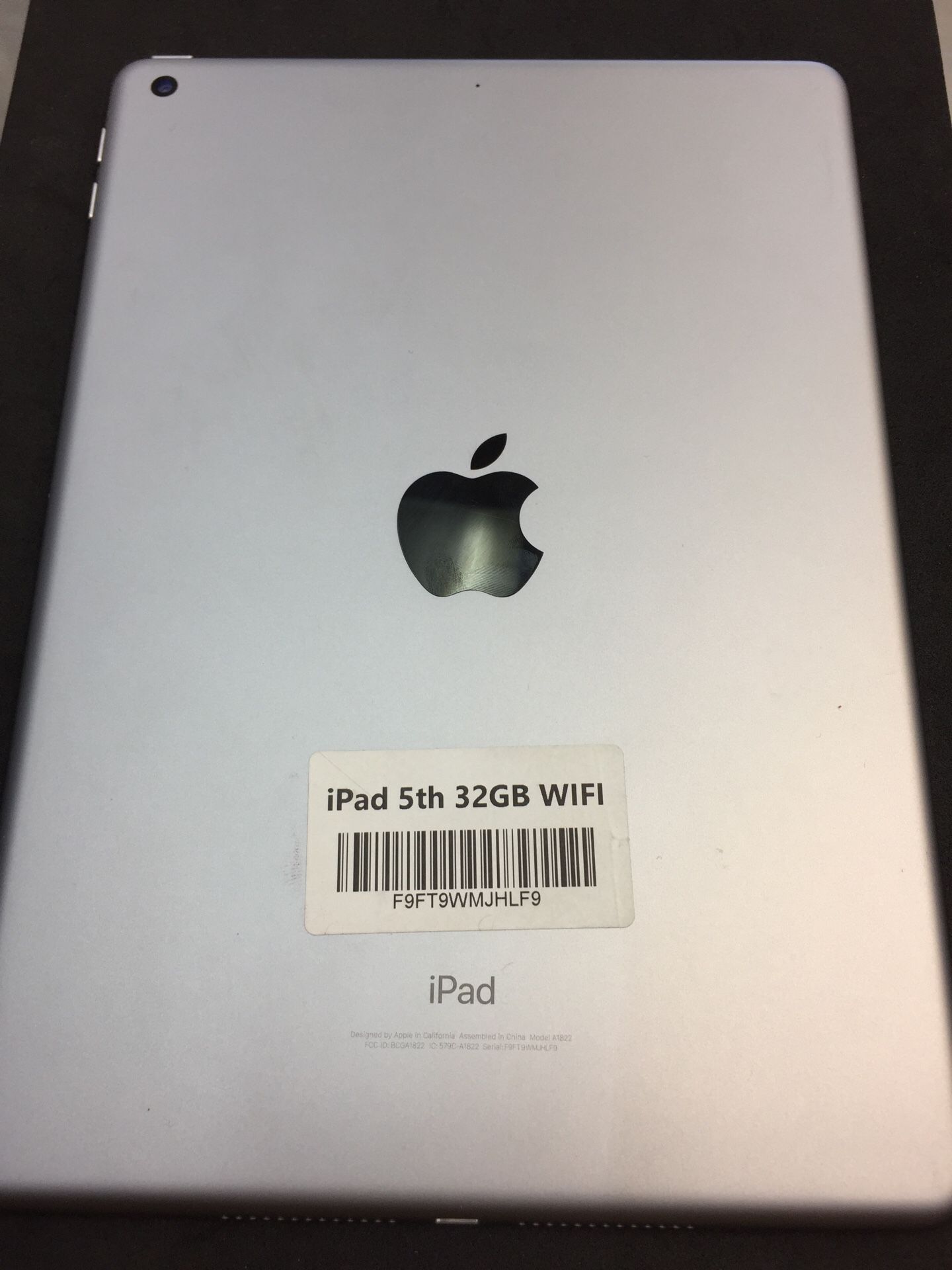 iPad 5th 32GB WiFi !!