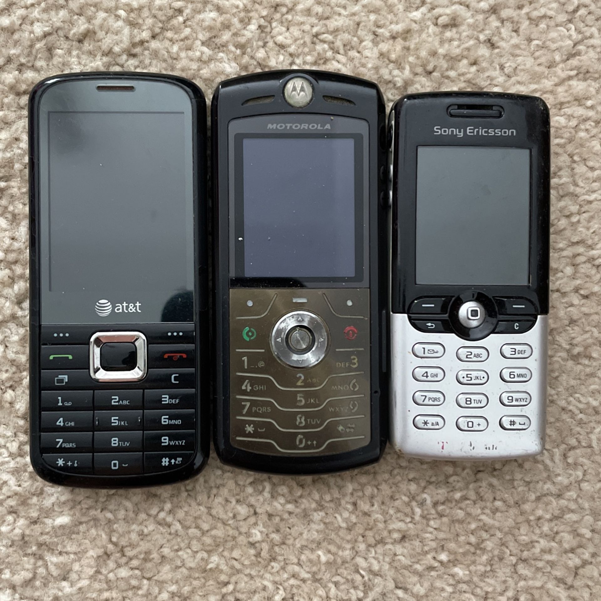 Vintage Phones ZTE F160, Motorola SLVR L7 And Sony Ericsson T610