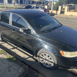 Volvo s40 black