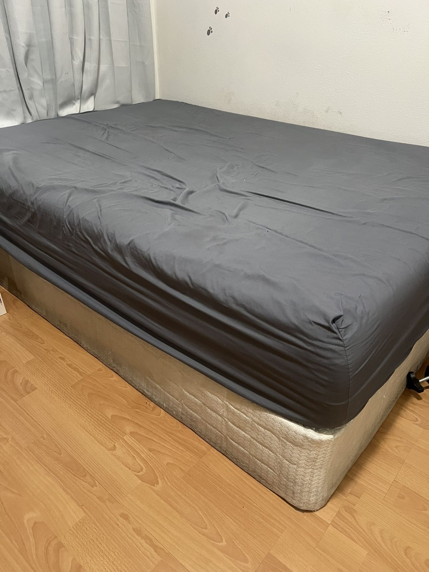 Foam Mattress and Box Spring (Full)