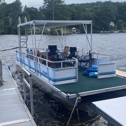 1992 Hardtop Pontoon Party Boat 