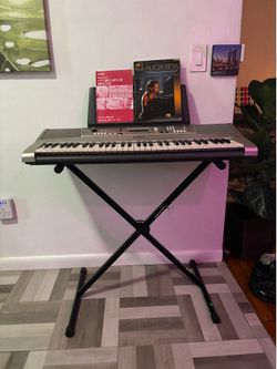 Yamaha Piano Keyboard