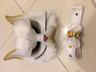 Halloween white kitten mask, collar and tail..